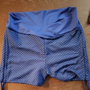 Scrunch textured booty shorts